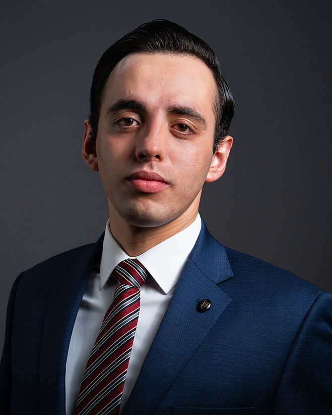 Retrato corporativo de Carlos